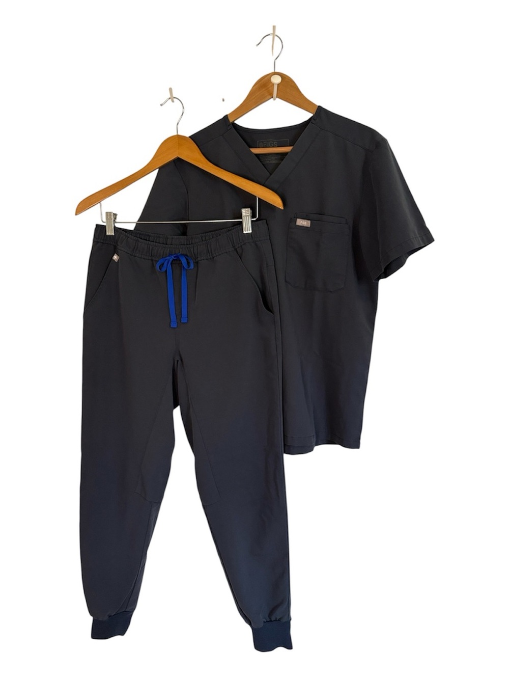 Figs Scrub Set in Night Sky Leon Top Small Tansen Jogger Pants Size Small/Short